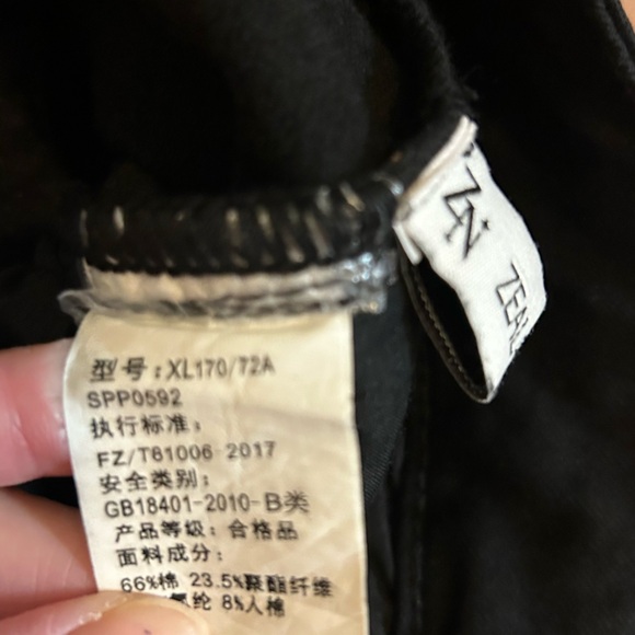 🆕Studio Black Fringe Hem Jeans - Picture 10 of 11